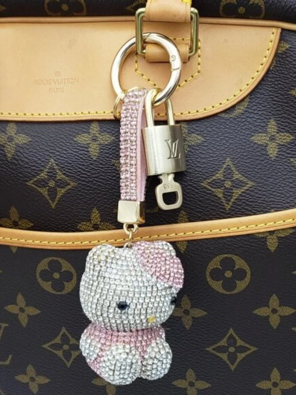 Authentic Louis Vuitton Gold Lock 🔒 Unbranded Hello Kitty Keychain Bag Charm